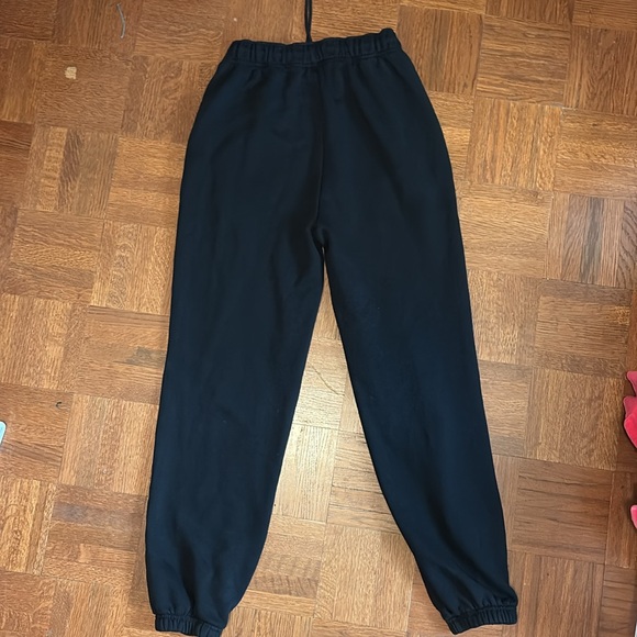 Alo yoga Accolade Sweatpant size small - Picture 7 of 9